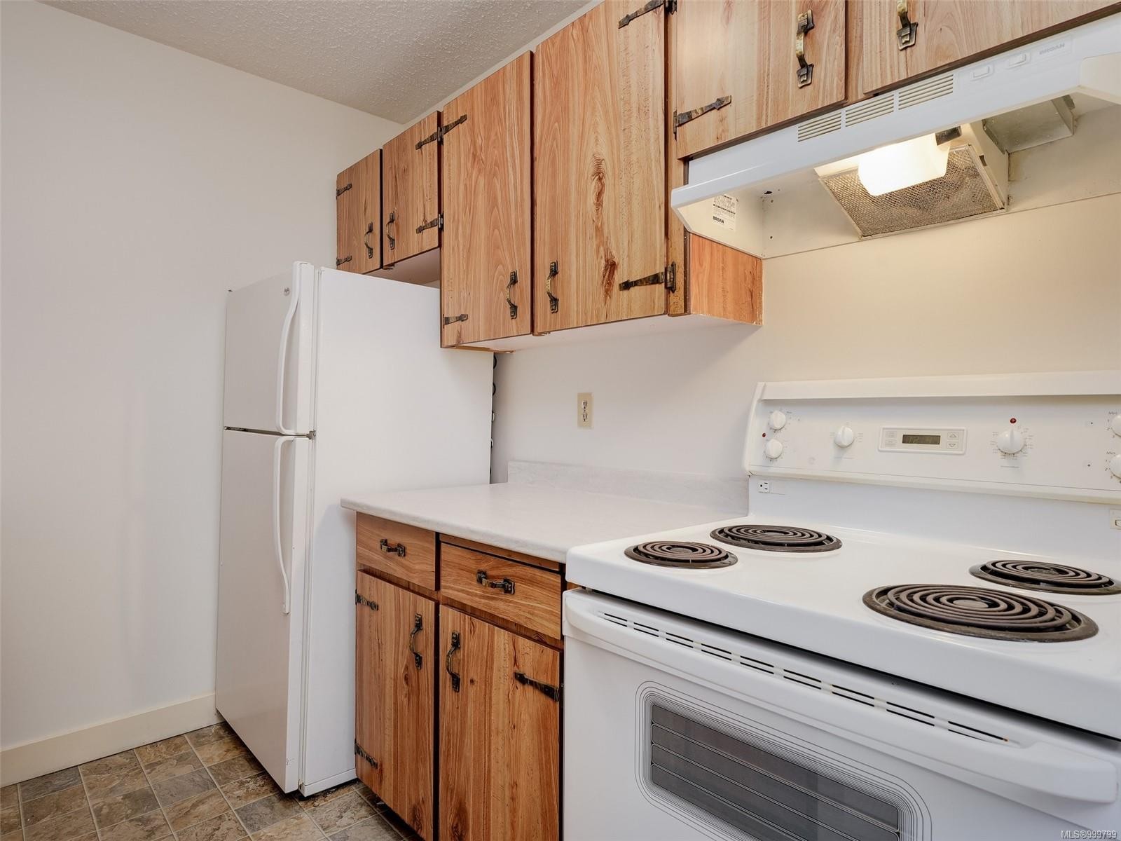 









1745


Leighton

Rd, 308,
Victoria,




BC
V8R 6R6

