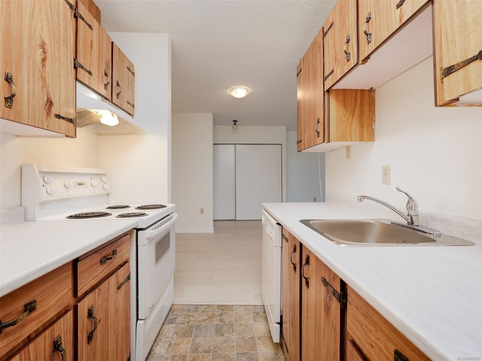 









1745


Leighton

Rd, 308,
Victoria,




BC
V8R 6R6

