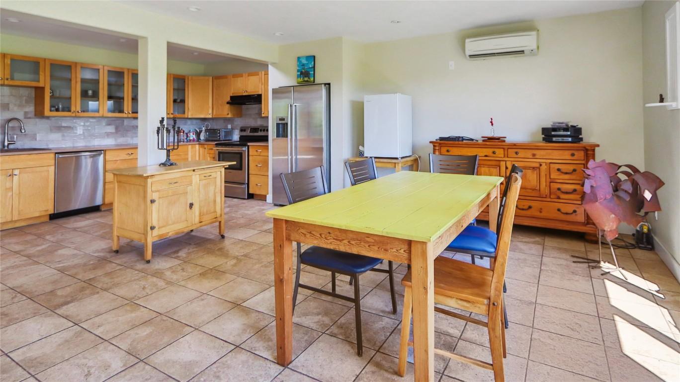 









4690


Hwy 3

,
Rock Creek,




BC
V0H 1Y0

