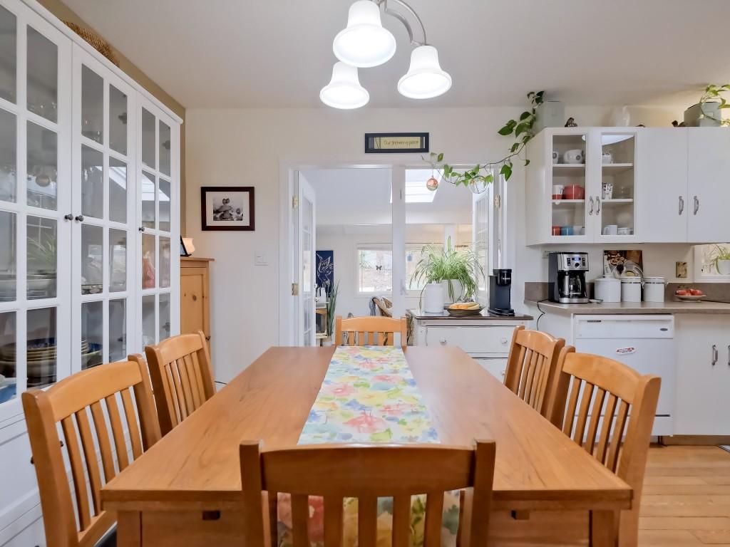 









5882


Victoria

Street,
Peachland,




BC
V0X 1X4

