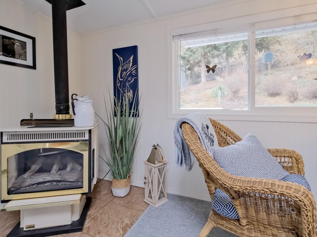 









5882


Victoria

Street,
Peachland,




BC
V0X 1X4


