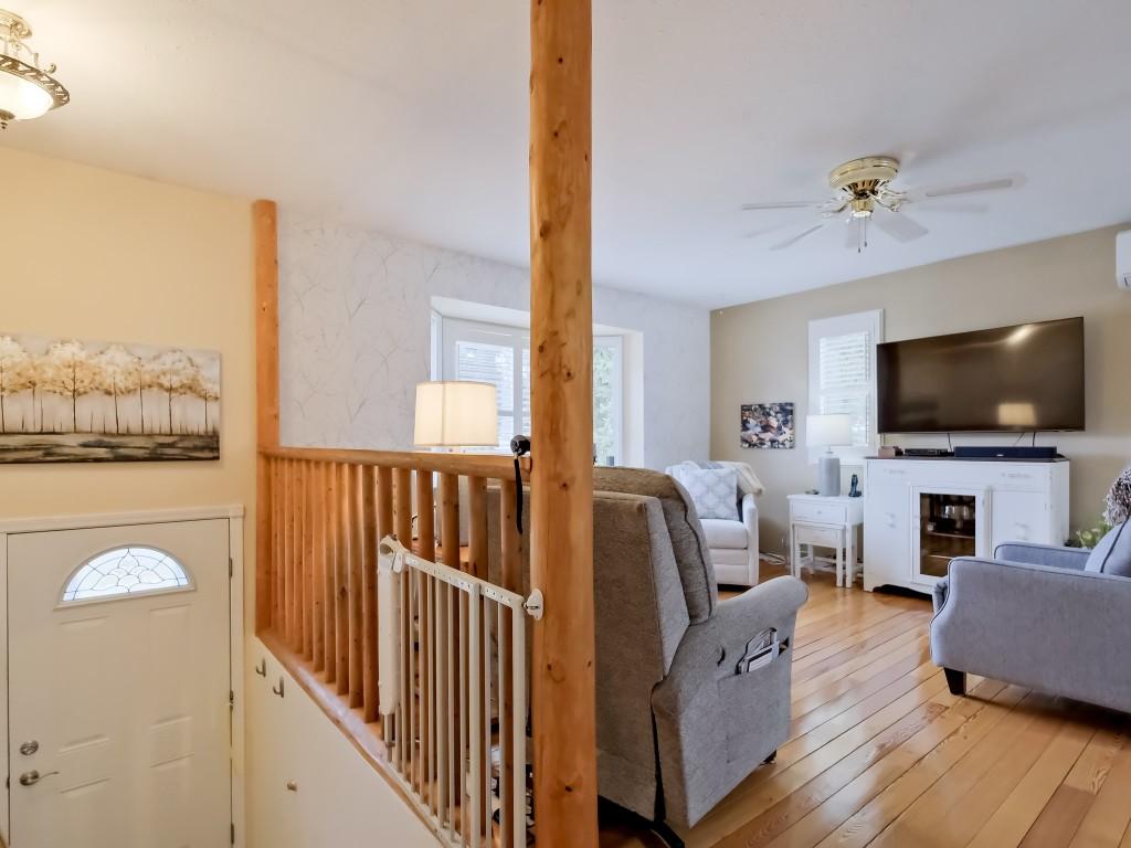 









5882


Victoria

Street,
Peachland,




BC
V0X 1X4

