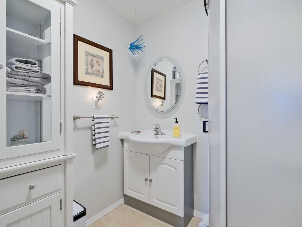 









5882


Victoria

Street,
Peachland,




BC
V0X 1X4

