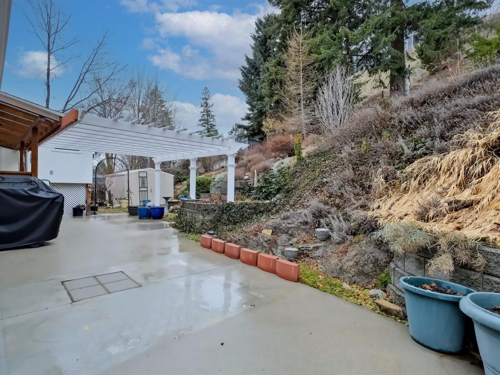 









5882


Victoria

Street,
Peachland,




BC
V0X 1X4

