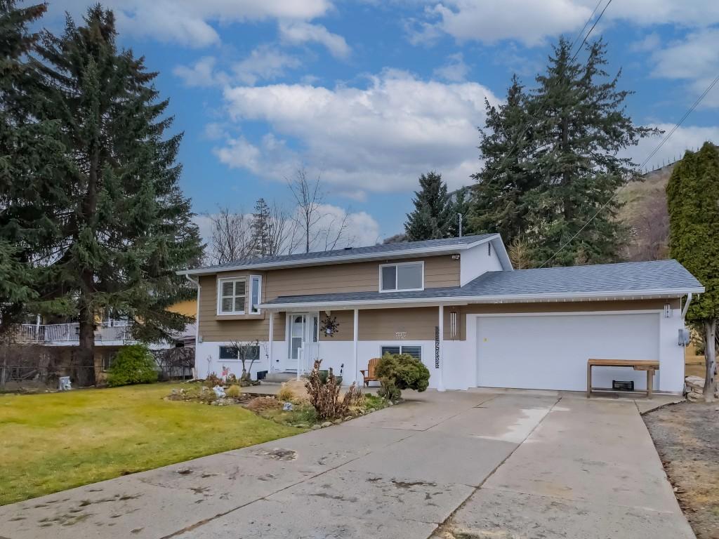 









5882


Victoria

Street,
Peachland,




BC
V0X 1X4

