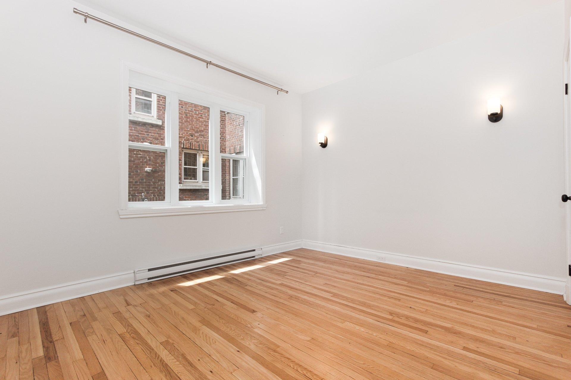









6874


Rue Sherbrooke O.

, 4,
Montréal (Côte-des-Neiges/Notre-Dame-de-Grâce),




QC
H4B1P7

