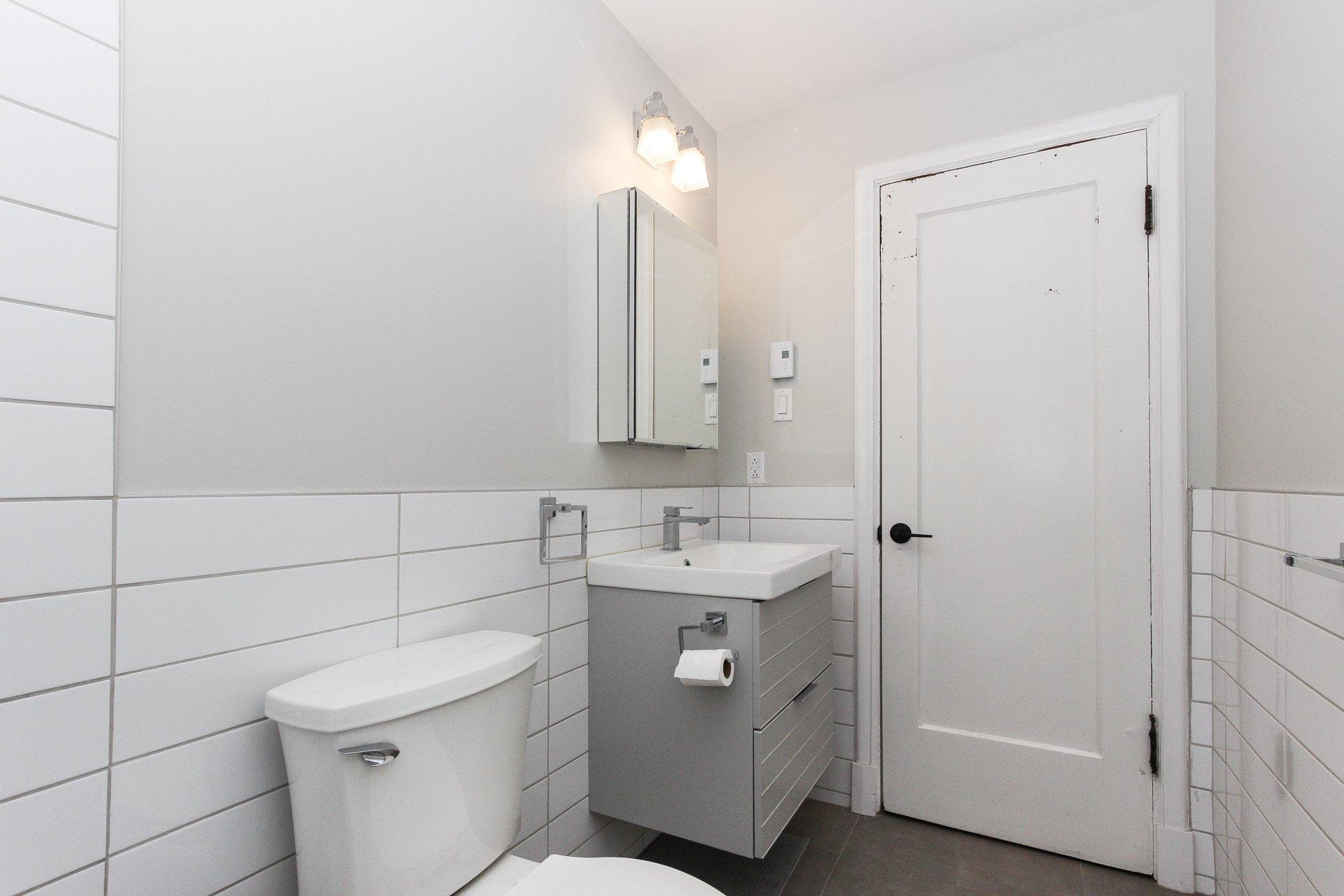 









6874


Rue Sherbrooke O.

, 4,
Montréal (Côte-des-Neiges/Notre-Dame-de-Grâce),




QC
H4B1P7

