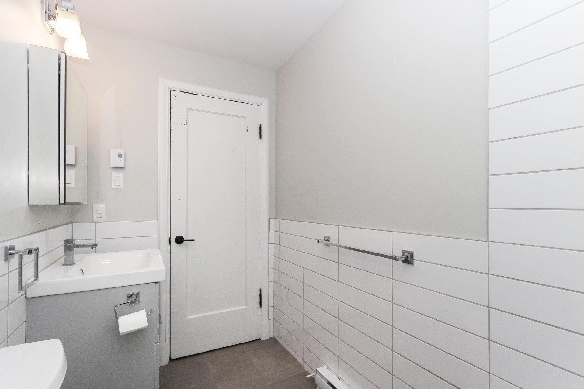 









6874


Rue Sherbrooke O.

, 4,
Montréal (Côte-des-Neiges/Notre-Dame-de-Grâce),




QC
H4B1P7

