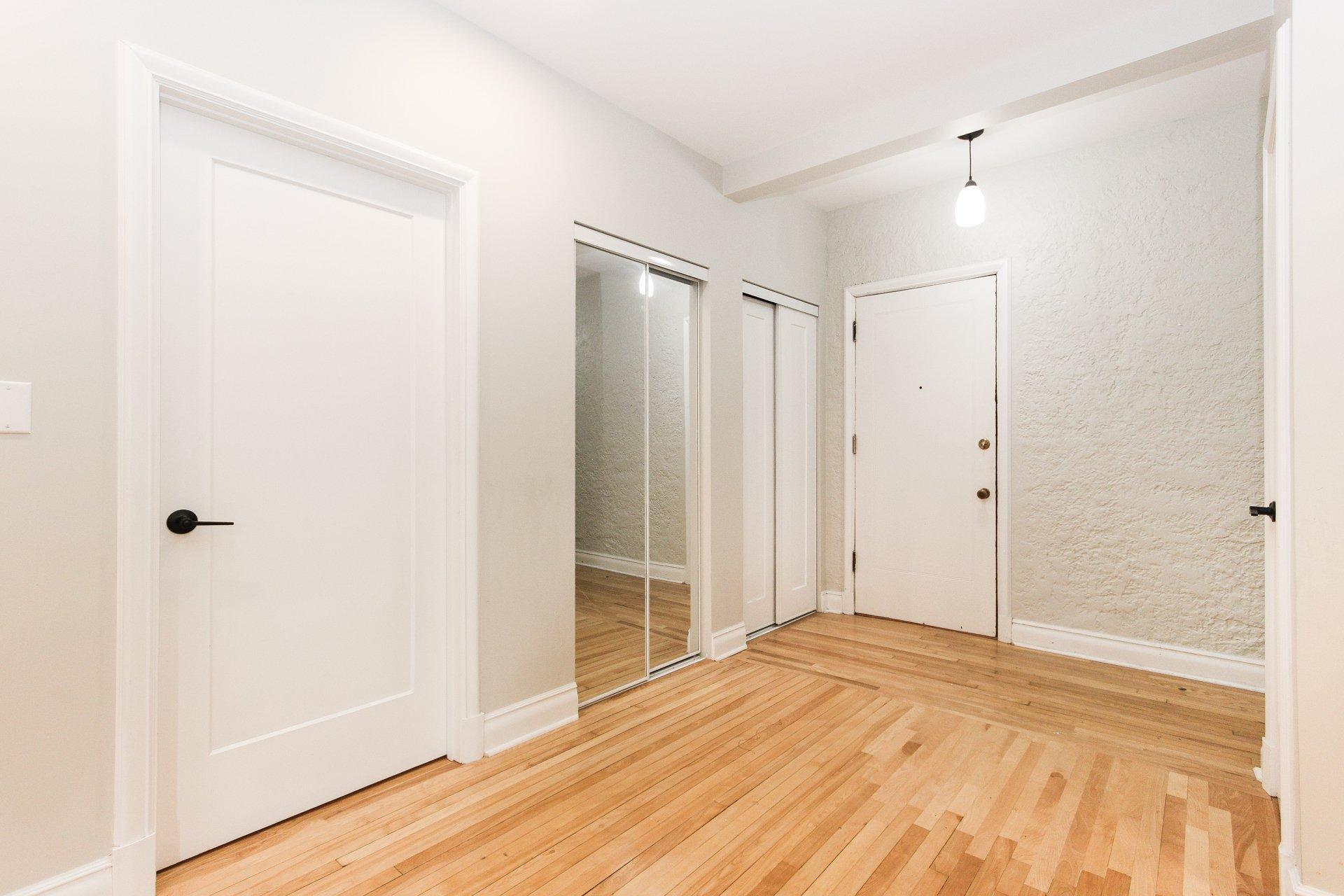 









6874


Rue Sherbrooke O.

, 4,
Montréal (Côte-des-Neiges/Notre-Dame-de-Grâce),




QC
H4B1P7

