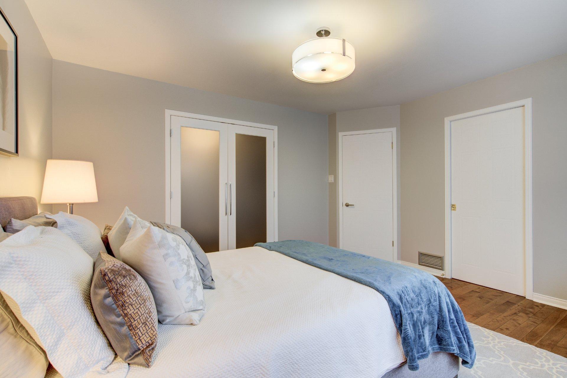 









937


Rue De La Richardière

,
Boucherville,




QC
J4B7S2

