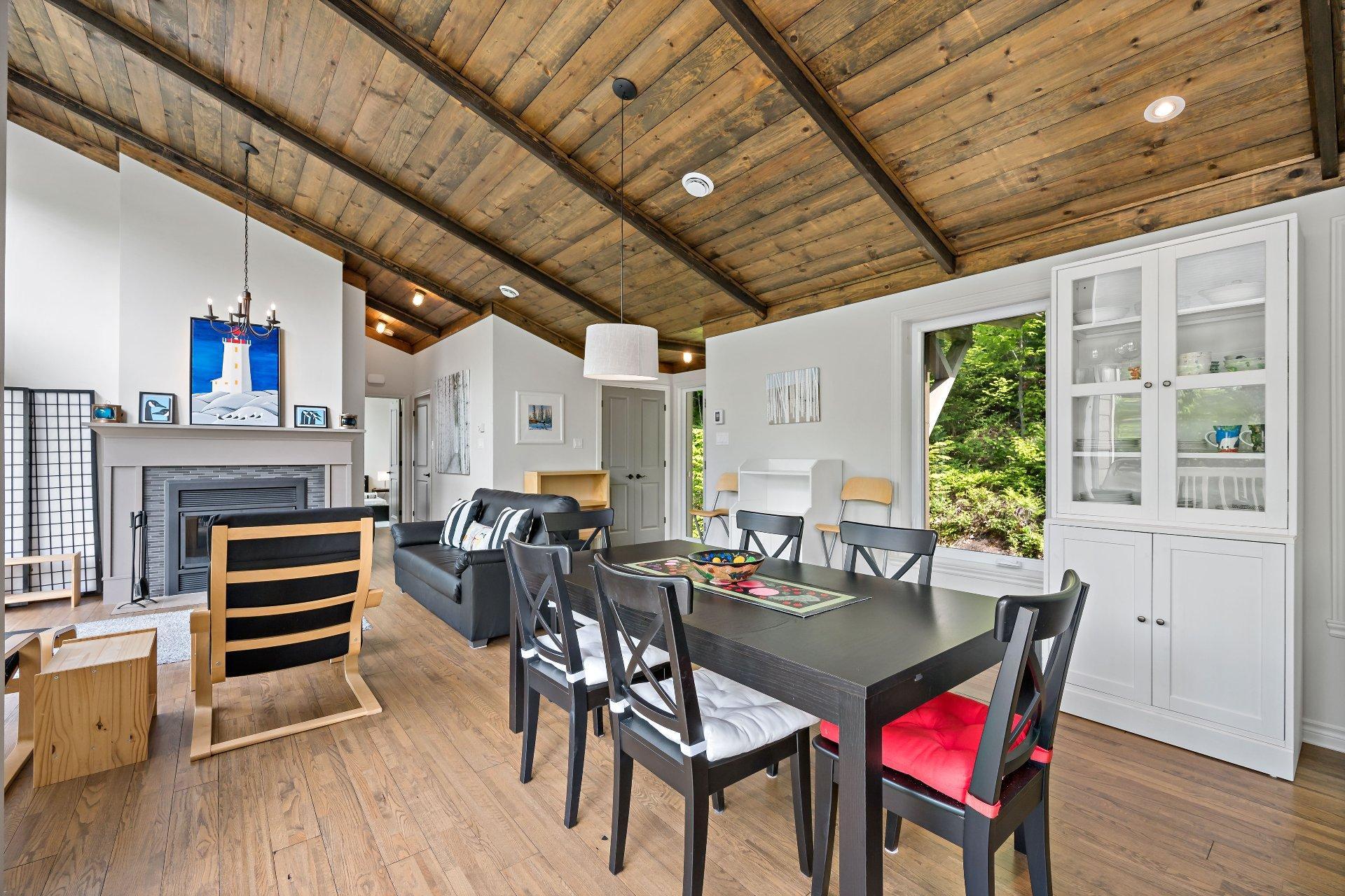 









19


Imp. du Cerf

,
Lac-Supérieur,




QC
J0T1J0


