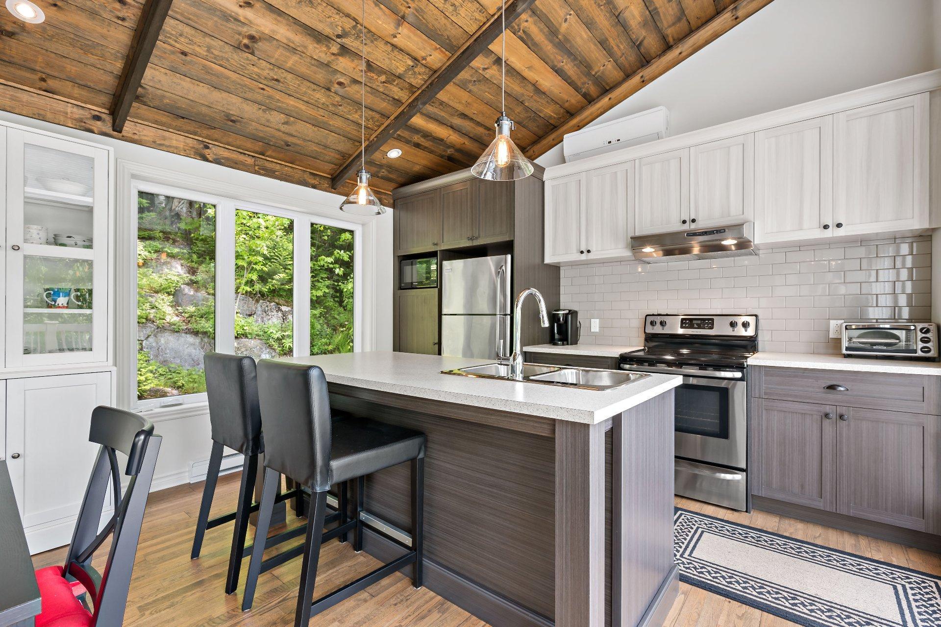 









19


Imp. du Cerf

,
Lac-Supérieur,




QC
J0T1J0

