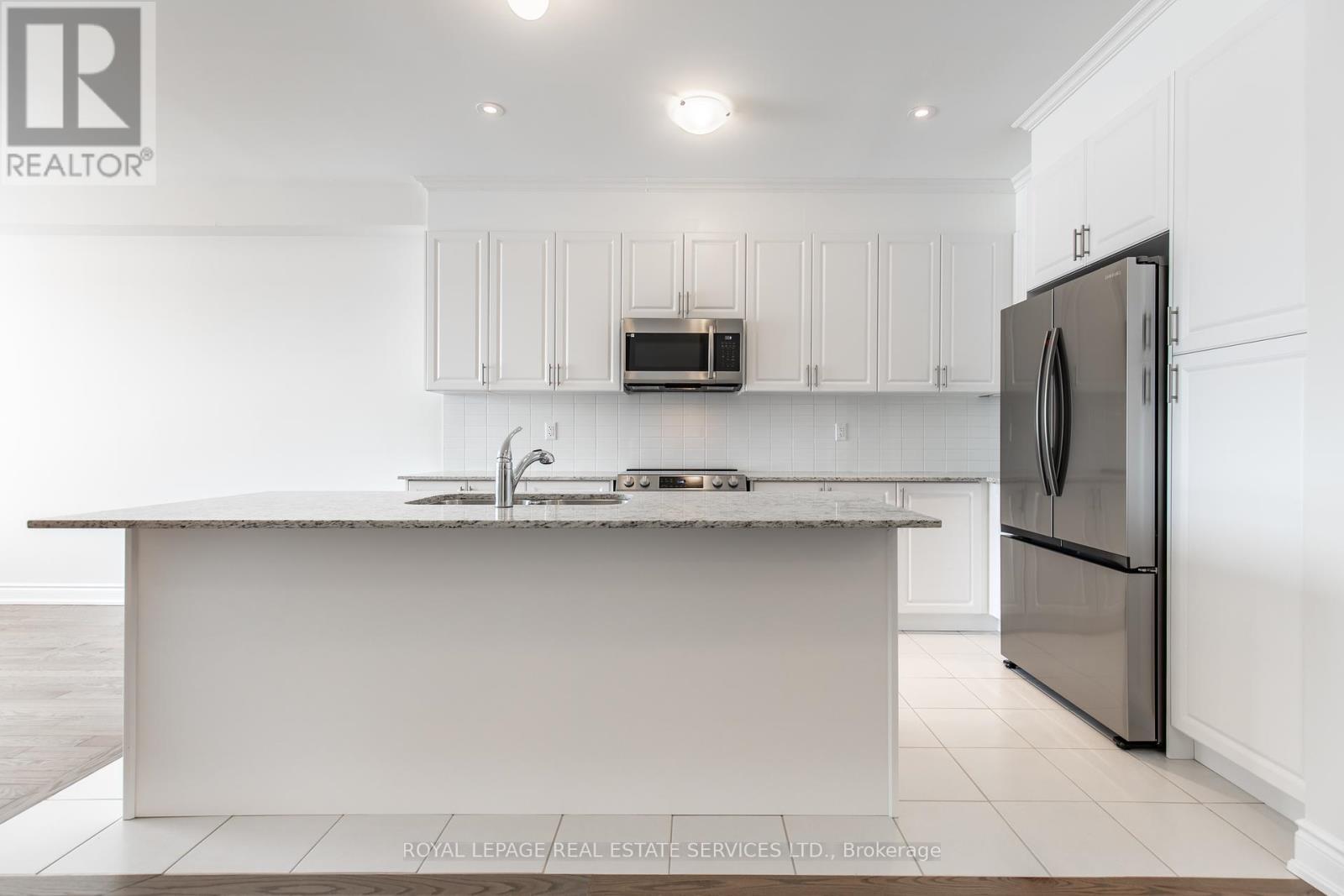 












3271 SIXTH LINE

,
Oakville,




Ontario
L6H0V9

