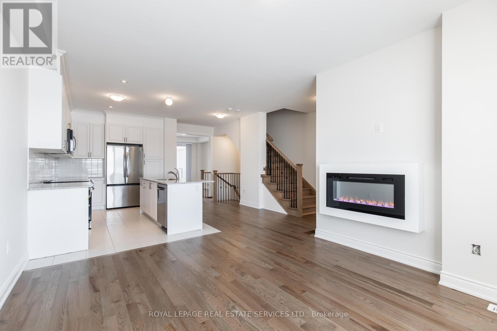 












3271 SIXTH LINE

,
Oakville,




Ontario
L6H0V9

