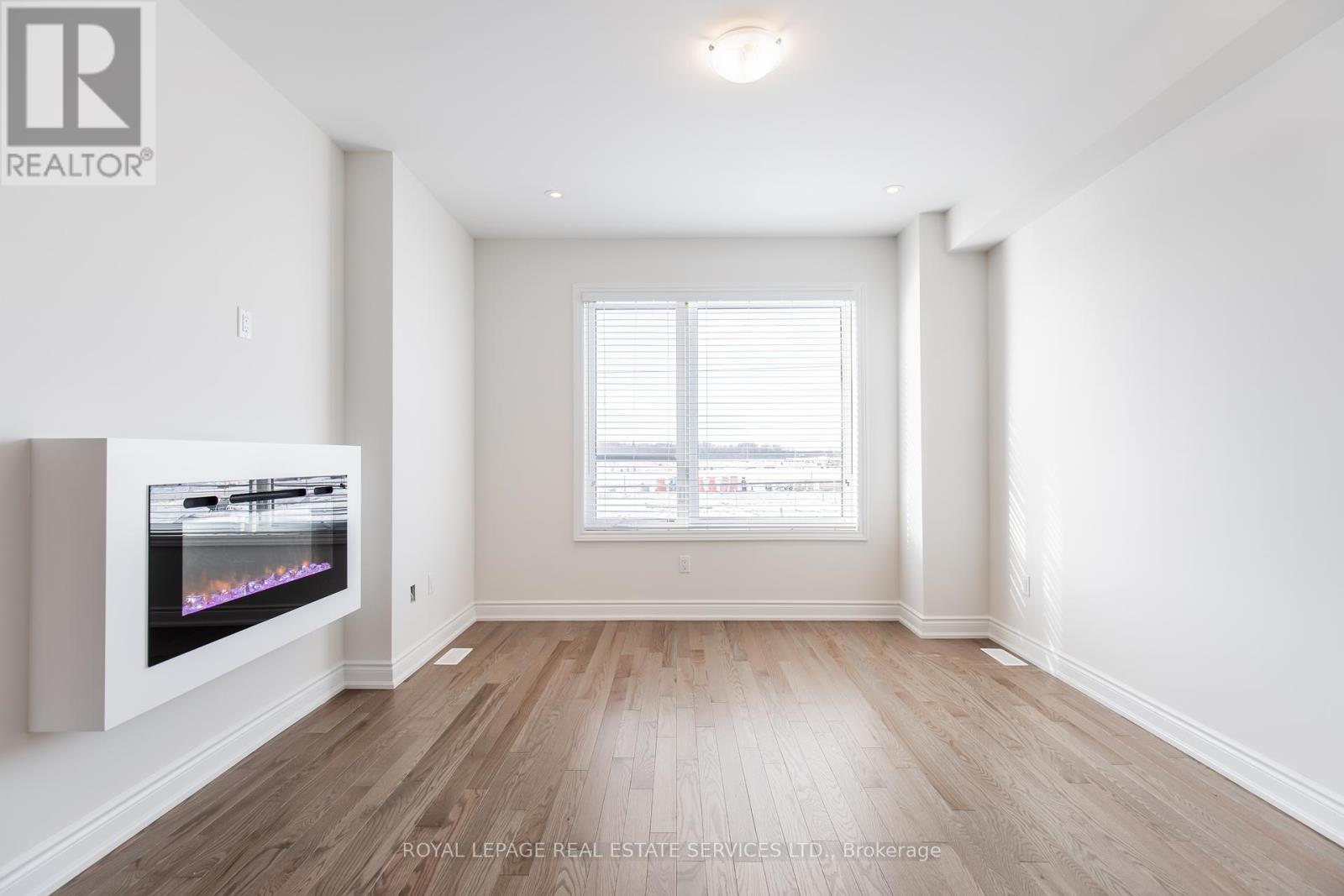 












3271 SIXTH LINE

,
Oakville,




Ontario
L6H0V9

