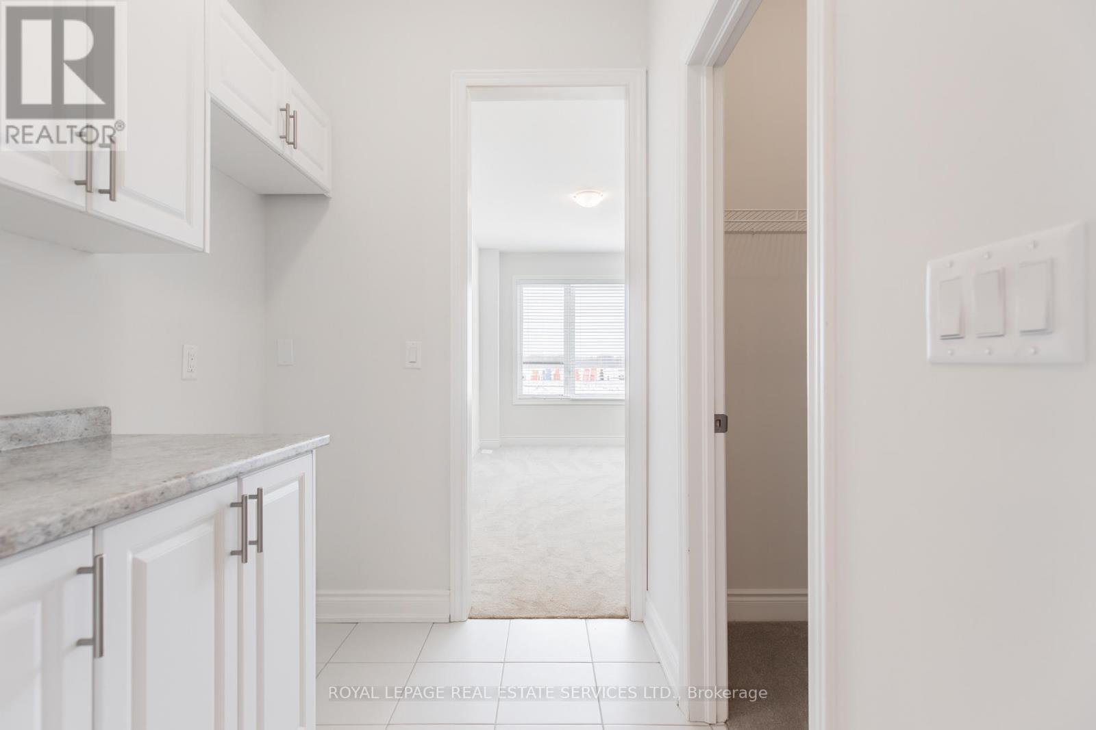 












3271 SIXTH LINE

,
Oakville,




Ontario
L6H0V9

