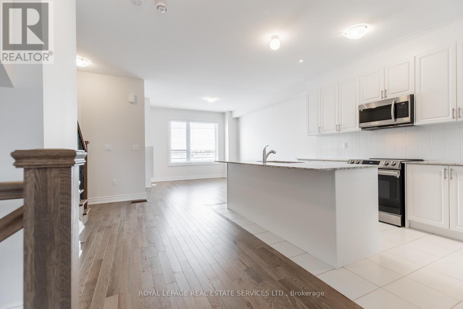 












3271 SIXTH LINE

,
Oakville,




Ontario
L6H0V9

