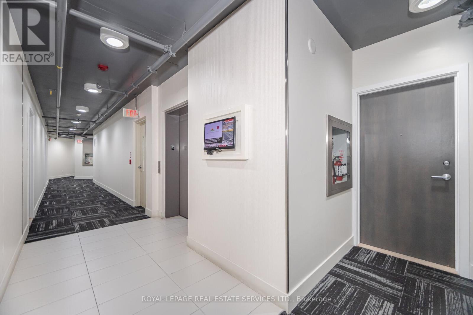 












201 - 90 TRINITY STREET

,
Toronto,




Ontario
M5A0E4

