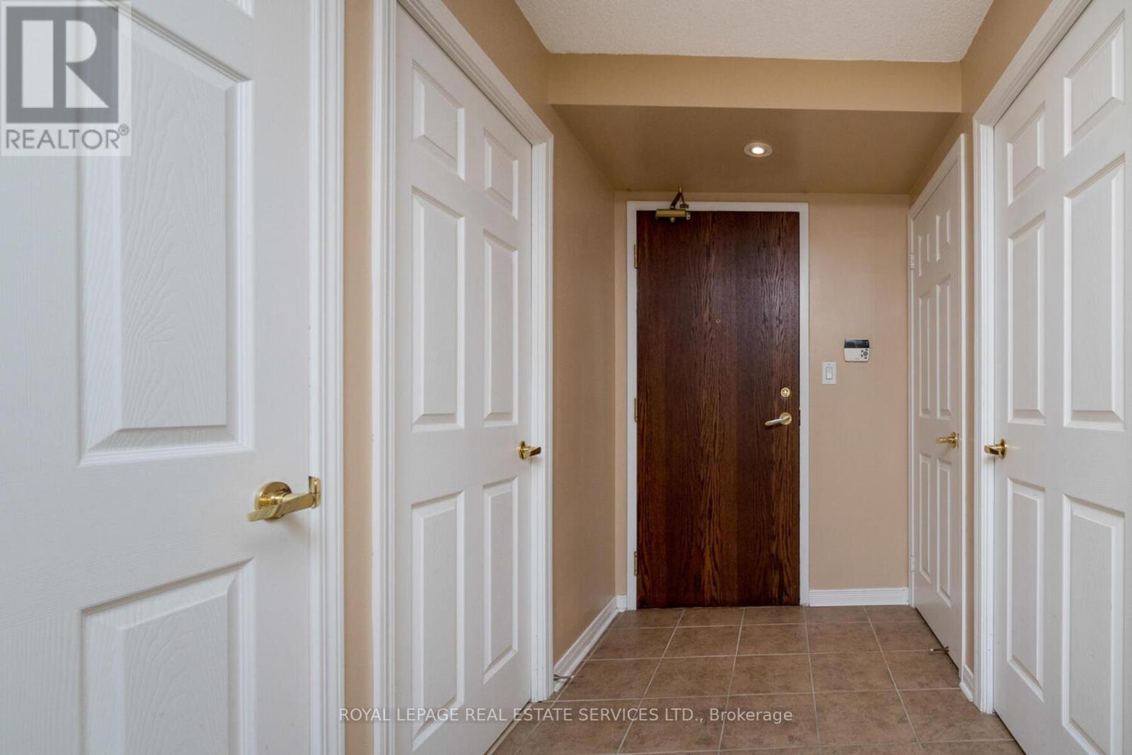 












704 - 4850 GLEN ERIN DRIVE

,
Mississauga,




Ontario
L5M7S1

