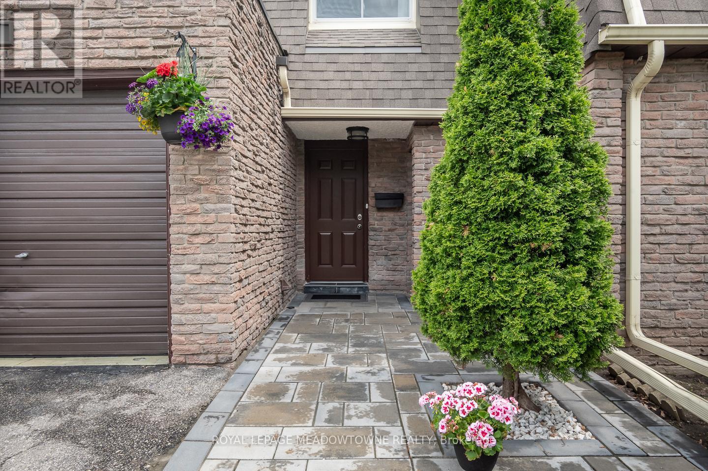 












92 - 7430 COPENHAGEN ROAD

,
Mississauga,




Ontario
L5N2C4

