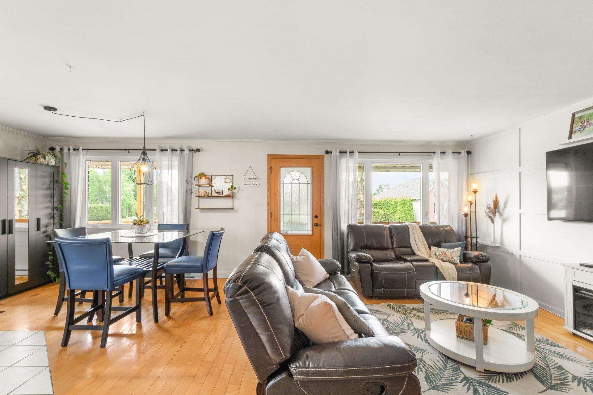 









486


Rue Leclerc

,
Trois-Rivières,




QC
G9B1R4

