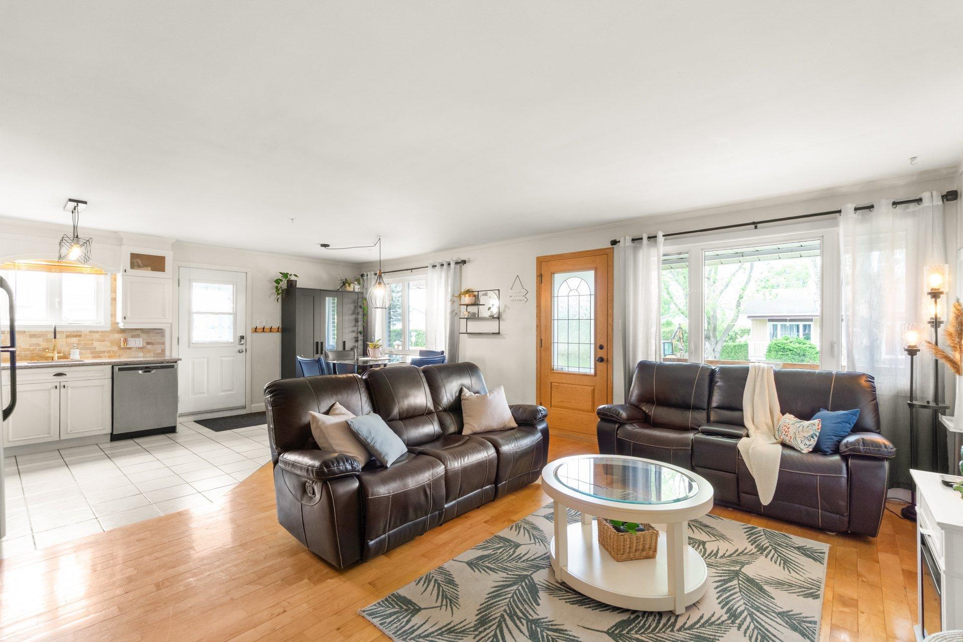 









486


Rue Leclerc

,
Trois-Rivières,




QC
G9B1R4


