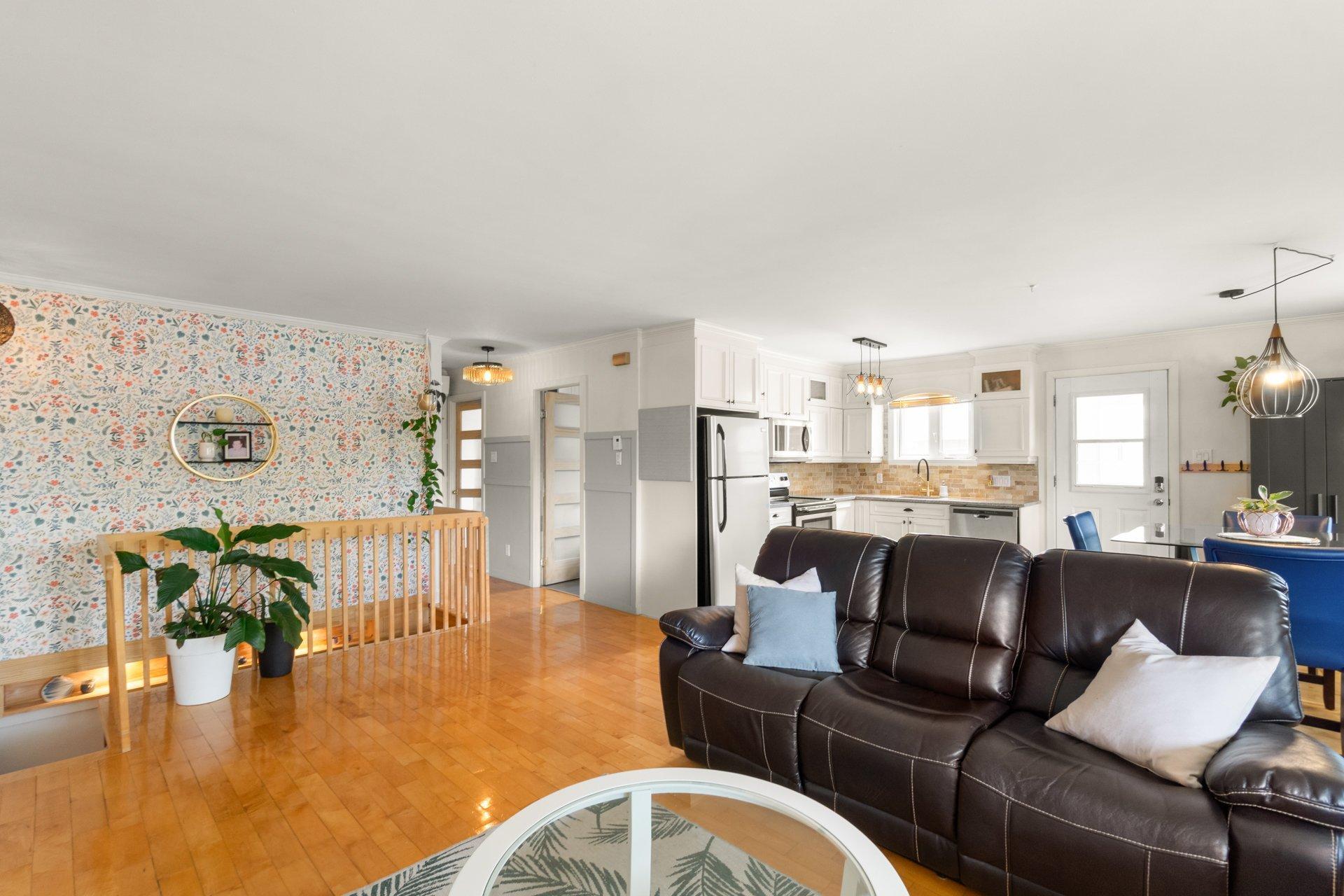 









486


Rue Leclerc

,
Trois-Rivières,




QC
G9B1R4

