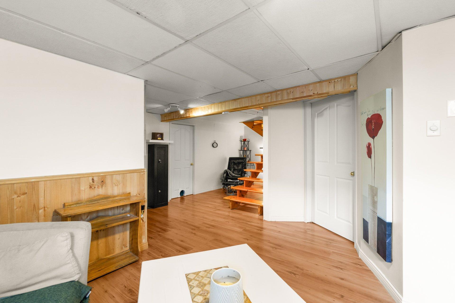 









486


Rue Leclerc

,
Trois-Rivières,




QC
G9B1R4

