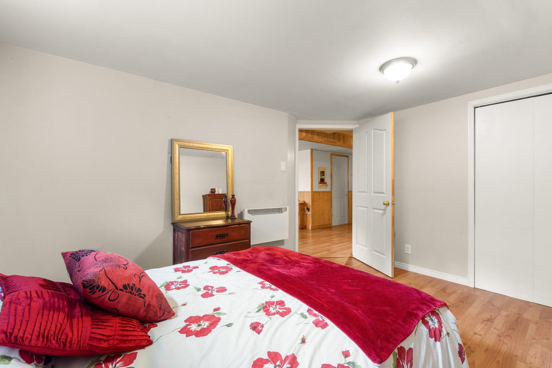 









486


Rue Leclerc

,
Trois-Rivières,




QC
G9B1R4

