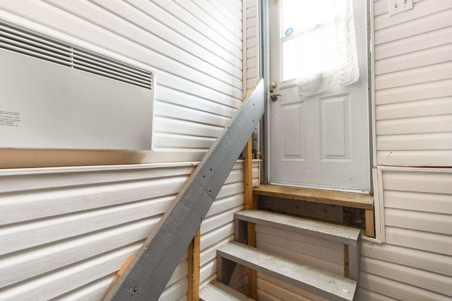 









486


Rue Leclerc

,
Trois-Rivières,




QC
G9B1R4

