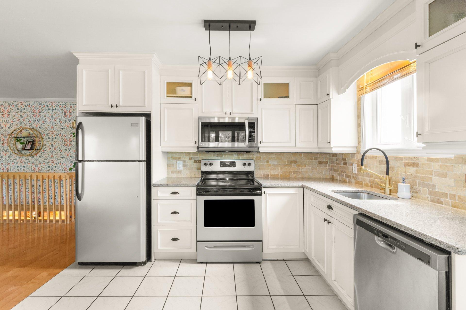 









486


Rue Leclerc

,
Trois-Rivières,




QC
G9B1R4

