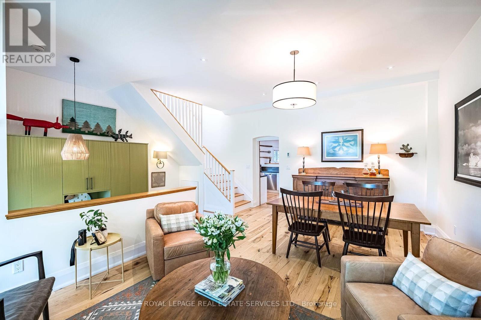 












39 EIGHTH STREET

,
Toronto,




Ontario
M8V3C2

