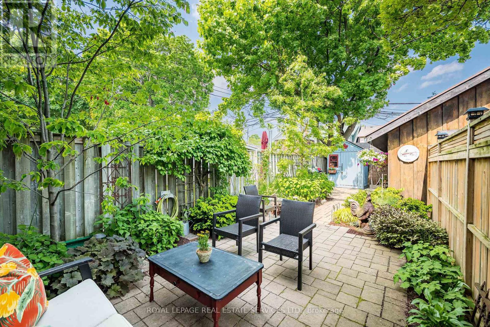 












39 EIGHTH STREET

,
Toronto,




Ontario
M8V3C2


