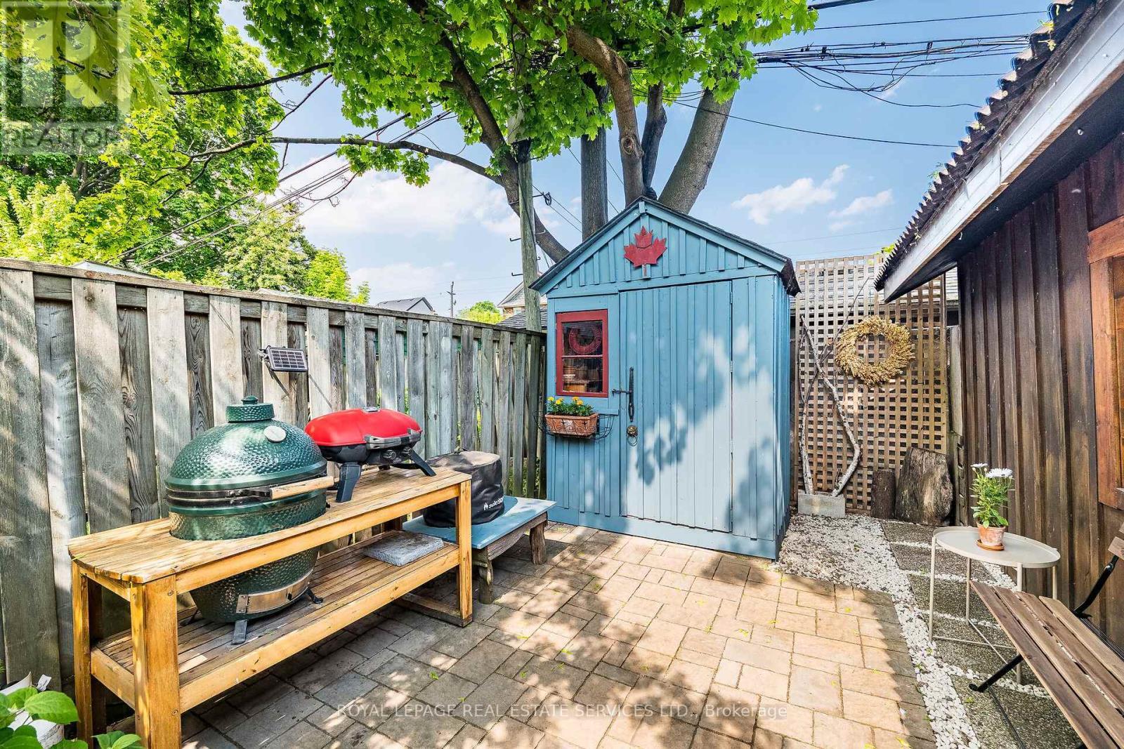 












39 EIGHTH STREET

,
Toronto,




Ontario
M8V3C2

