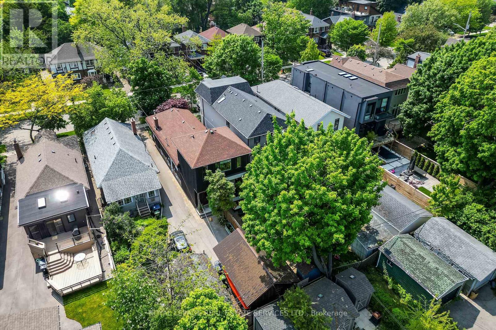 












39 EIGHTH STREET

,
Toronto,




Ontario
M8V3C2

