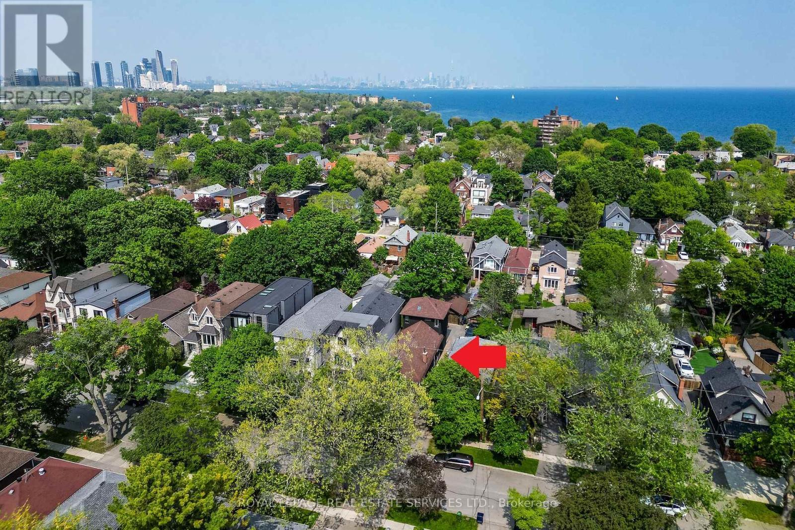












39 EIGHTH STREET

,
Toronto,




Ontario
M8V3C2

