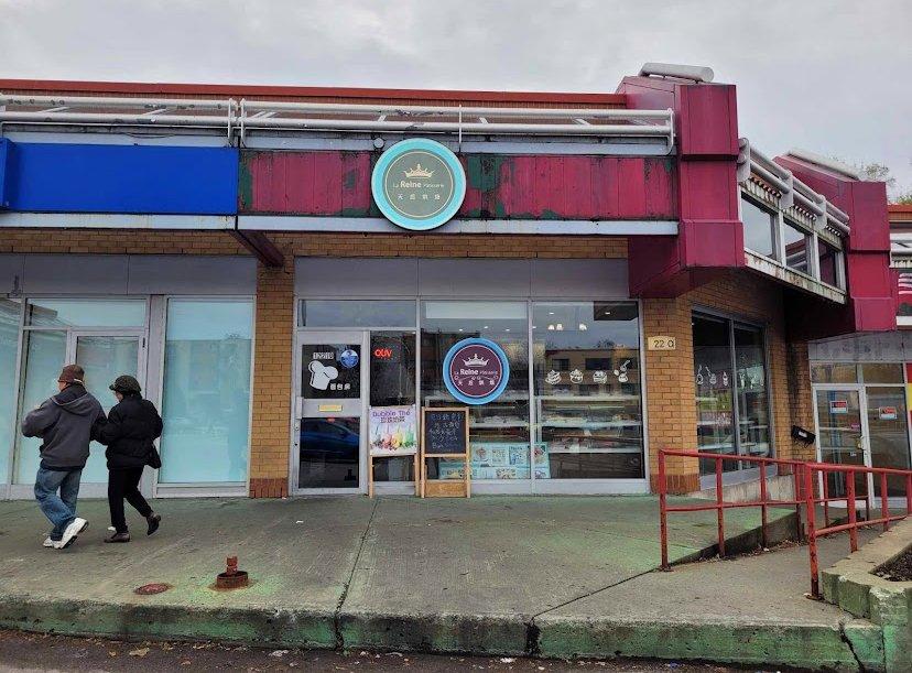 









12210


Boul. Laurentien

,
Montréal (Ahuntsic-Cartierville),




QC
H4K1M9

