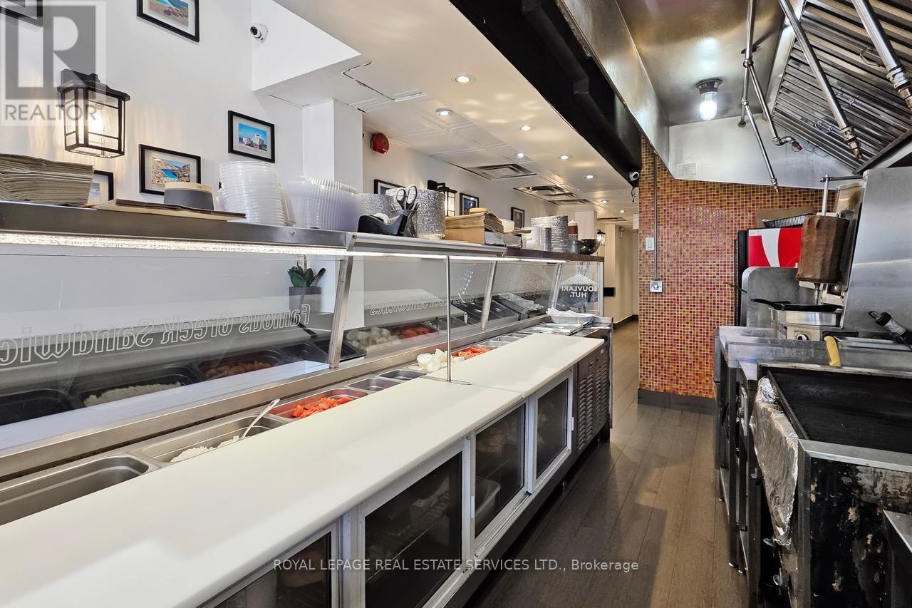 












2184 BLOOR STREET W

,
Toronto,




Ontario
M6S1N3


