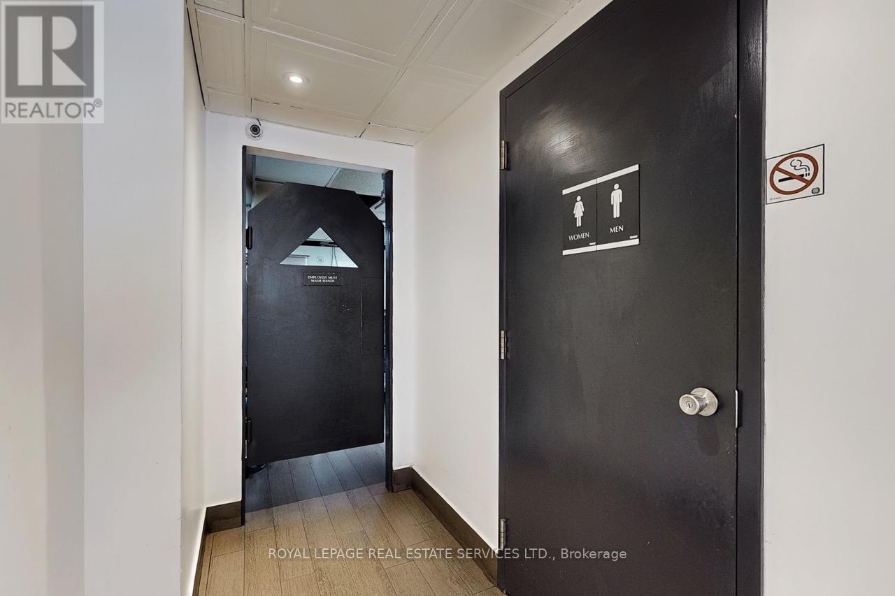 












2184 BLOOR STREET W

,
Toronto,




Ontario
M6S1N3

