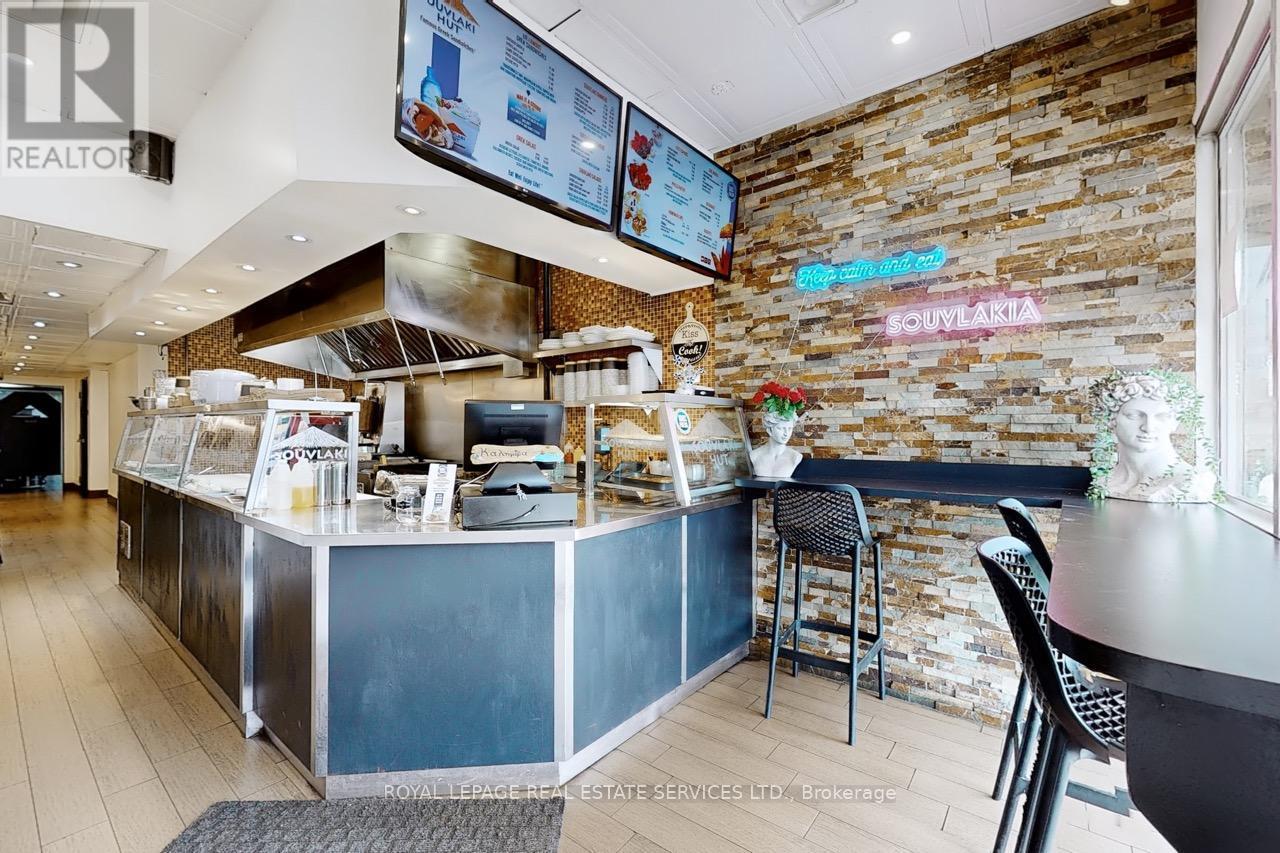 












2184 BLOOR STREET W

,
Toronto,




Ontario
M6S1N3

