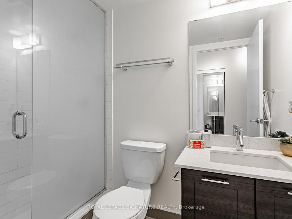 









2220


Lakeshore

Boulevard West, 1802,
Toronto,




ON
M8V 0C1

