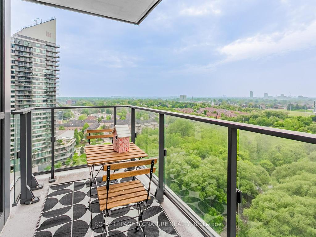 









2220


Lakeshore

Boulevard West, 1802,
Toronto,




ON
M8V 0C1

