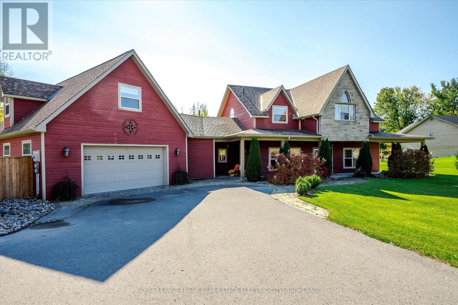 












369 DOUGLAS ROAD

,
Douro-Dummer,




Ontario
K0L3A0

