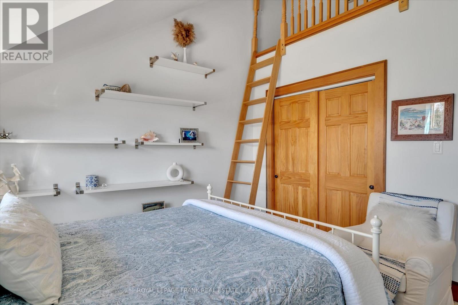 












369 DOUGLAS ROAD

,
Douro-Dummer,




Ontario
K0L3A0

