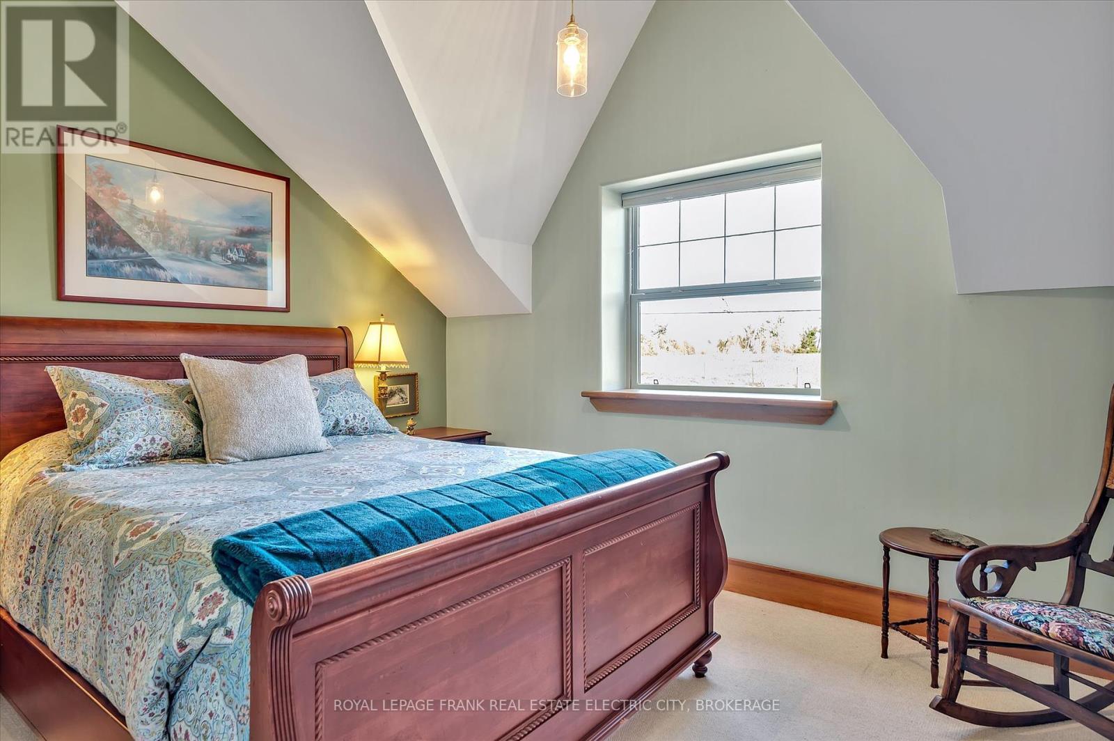 












369 DOUGLAS ROAD

,
Douro-Dummer,




Ontario
K0L3A0

