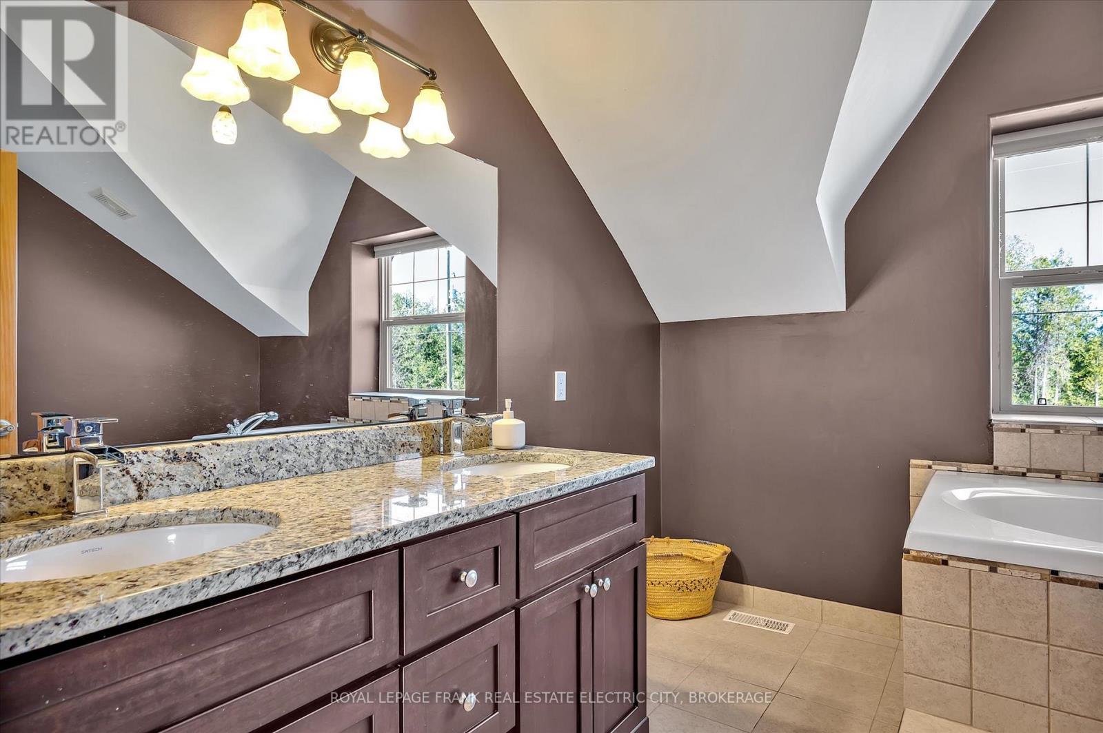 












369 DOUGLAS ROAD

,
Douro-Dummer,




Ontario
K0L3A0

