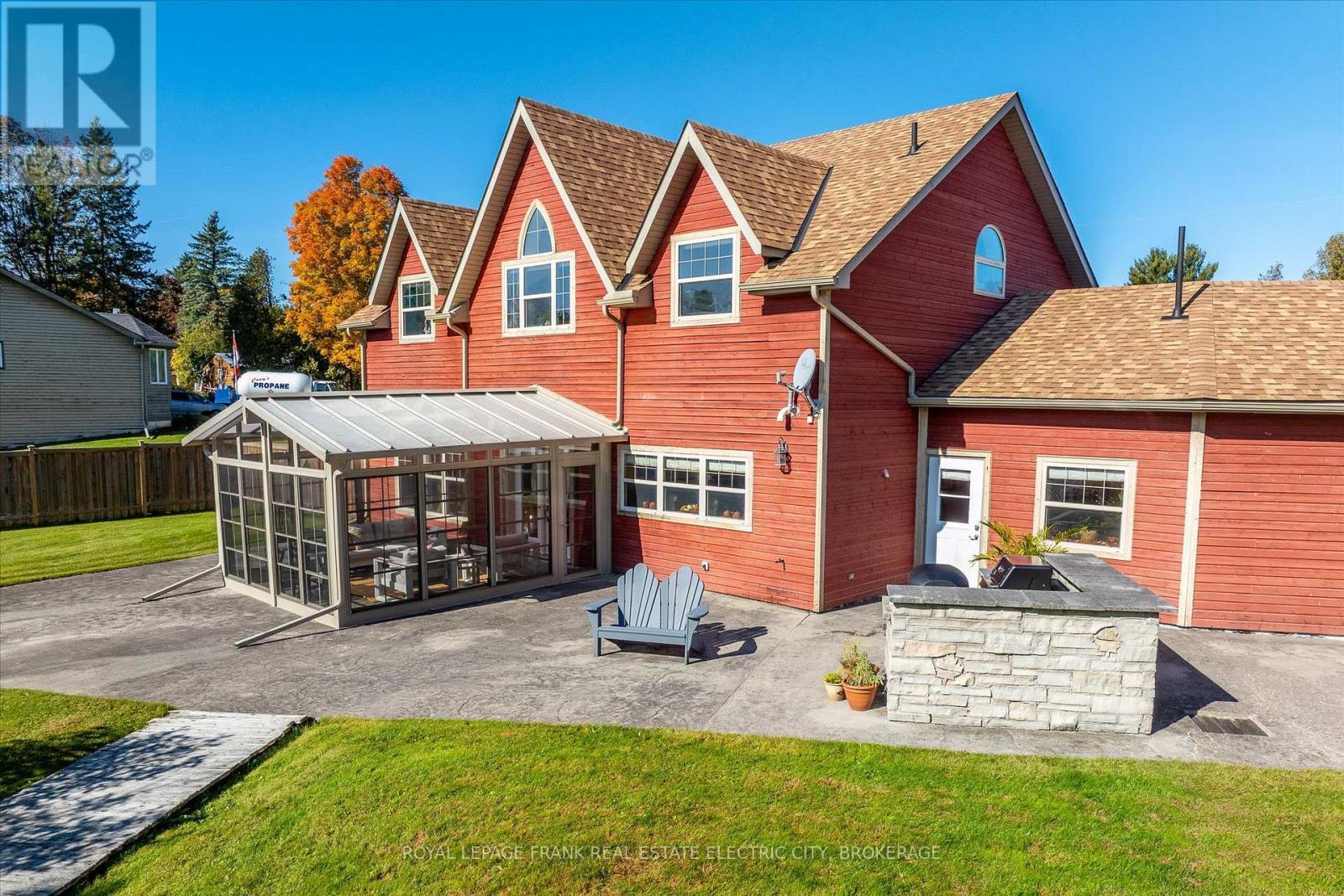 












369 DOUGLAS ROAD

,
Douro-Dummer,




Ontario
K0L3A0

