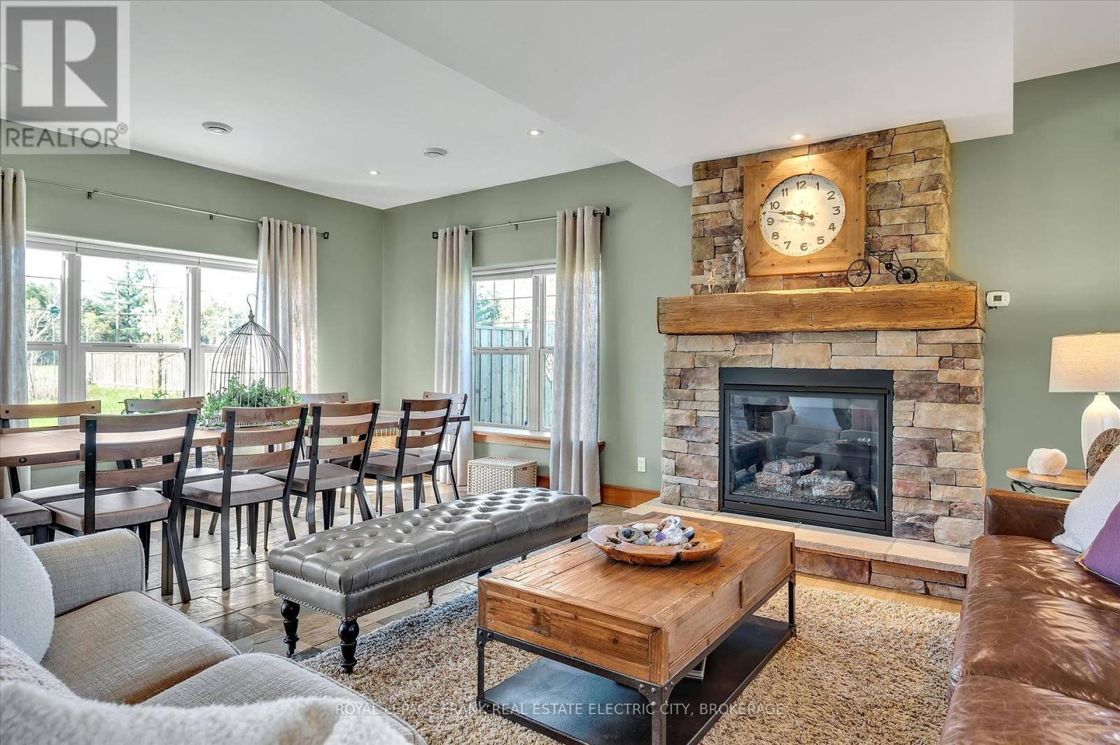 












369 DOUGLAS ROAD

,
Douro-Dummer,




Ontario
K0L3A0


