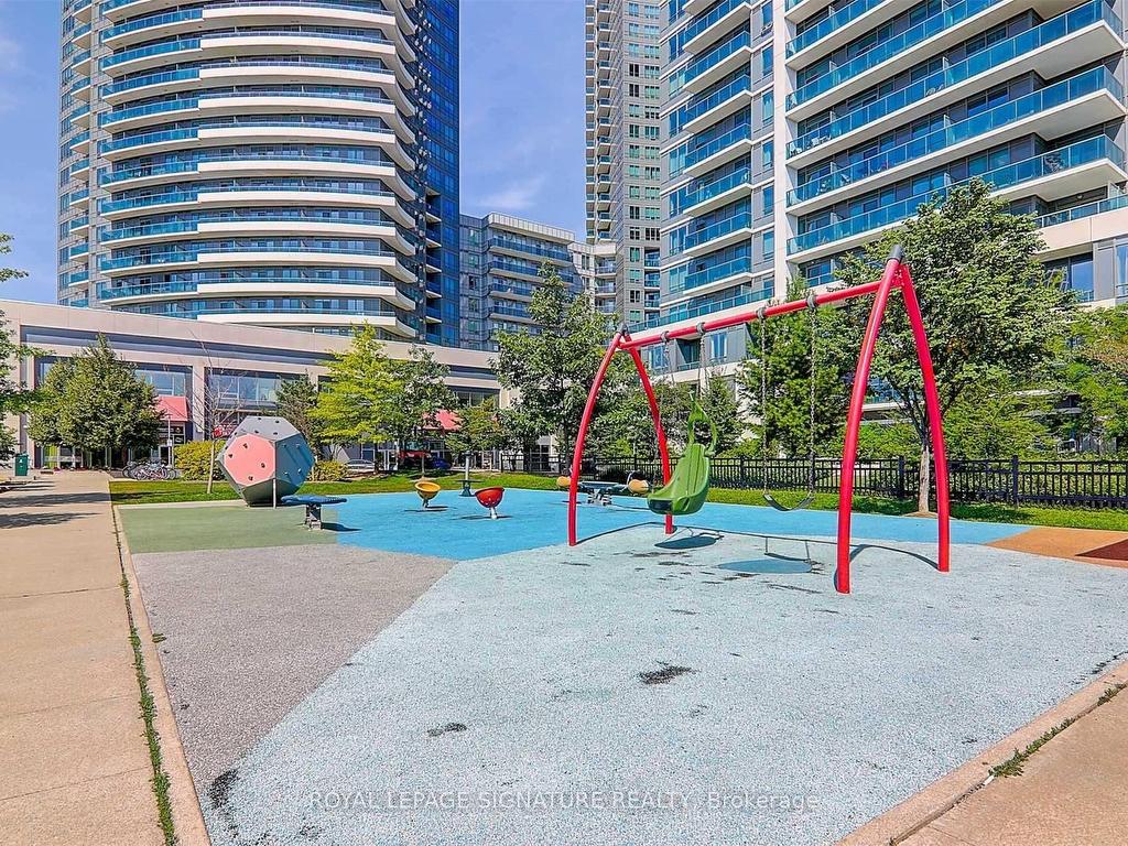 









7165


Yonge

Street, 110,
Markham,




ON
L3T 0C9

