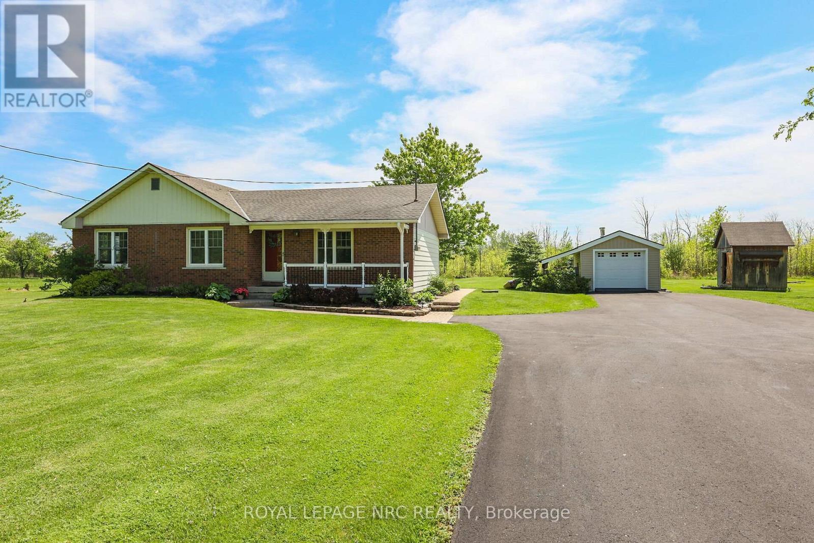 












410 CAIRNS CRESCENT

,
Fort Erie (Bowen),




Ontario
L2A5M4

